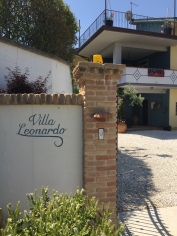 Villa Leonardo entrance
